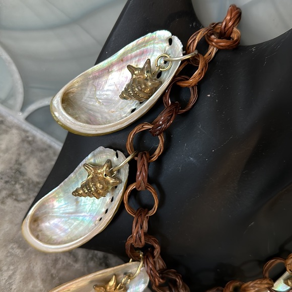 Vintage abalone shell necklace - Picture 3 of 9